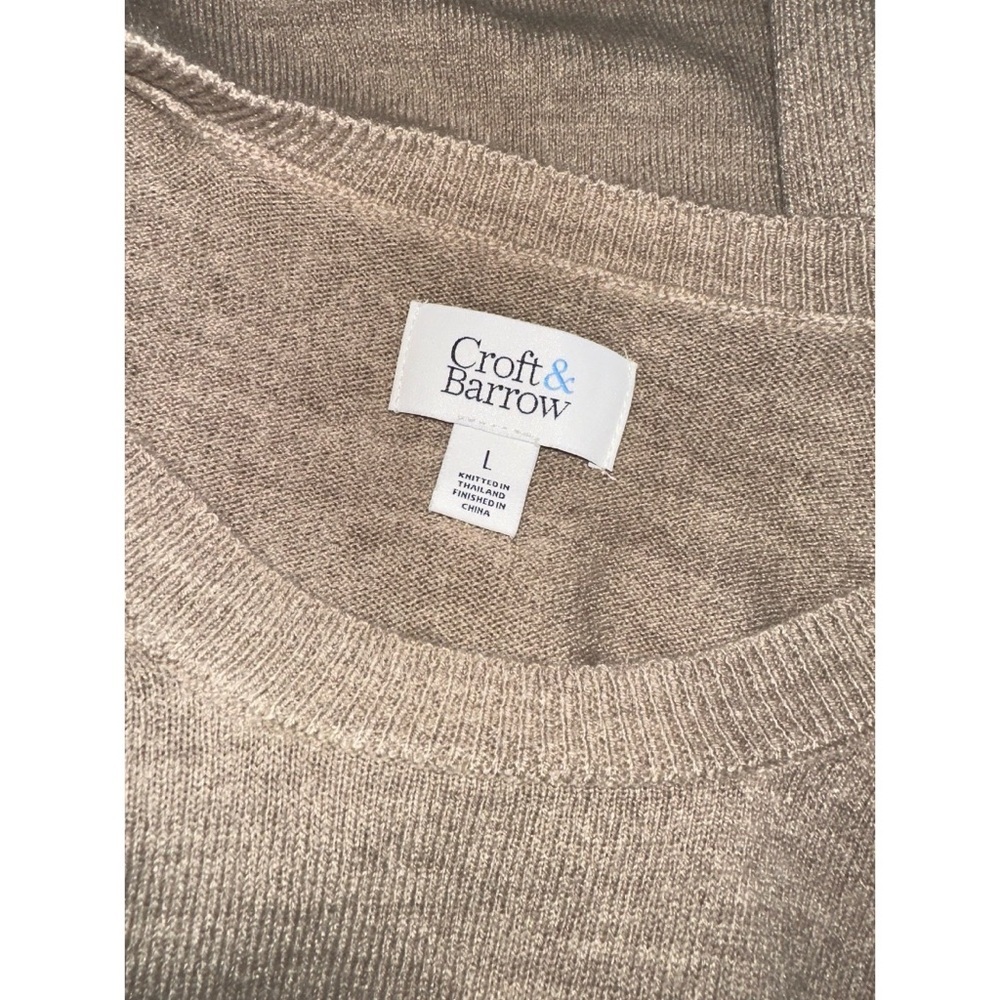 Croft and Barrow lightweight, soft crewneck sweater - Picture 4 of 4